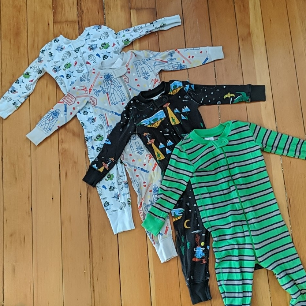 Set of 4 Hanna Andersson sleepers 18-24 mos